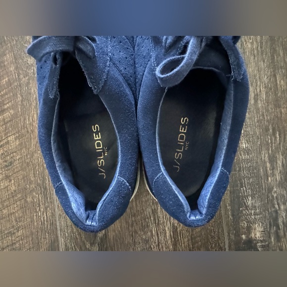 J Slides NYC Women’s Fashion Sneaker Velvet Tennis Athletic Casual Shoes 8.5 - Picture 3 of 10